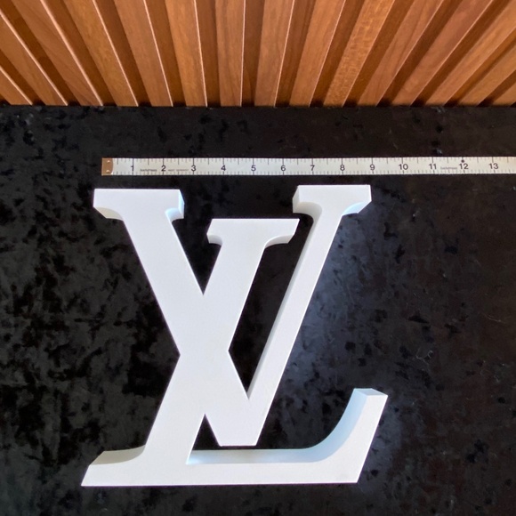 Rare Large 8.5" White LV Art Decor - Picture 5 of 6